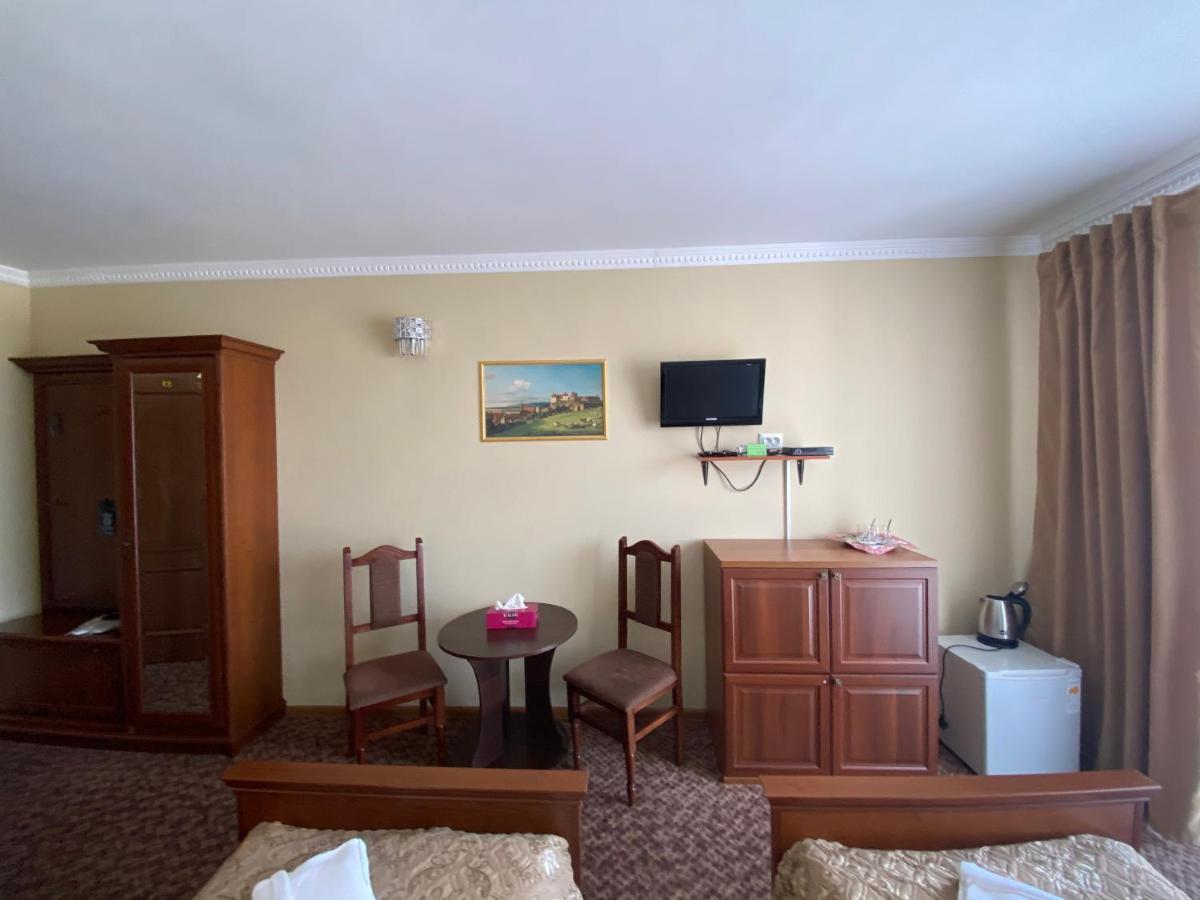 Hotel Three Korony Skhidnytsia 外观 照片