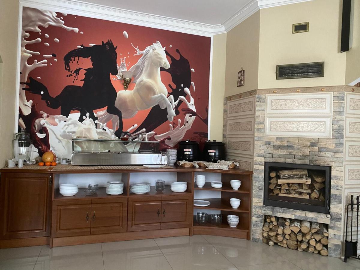 Hotel Three Korony Skhidnytsia 外观 照片