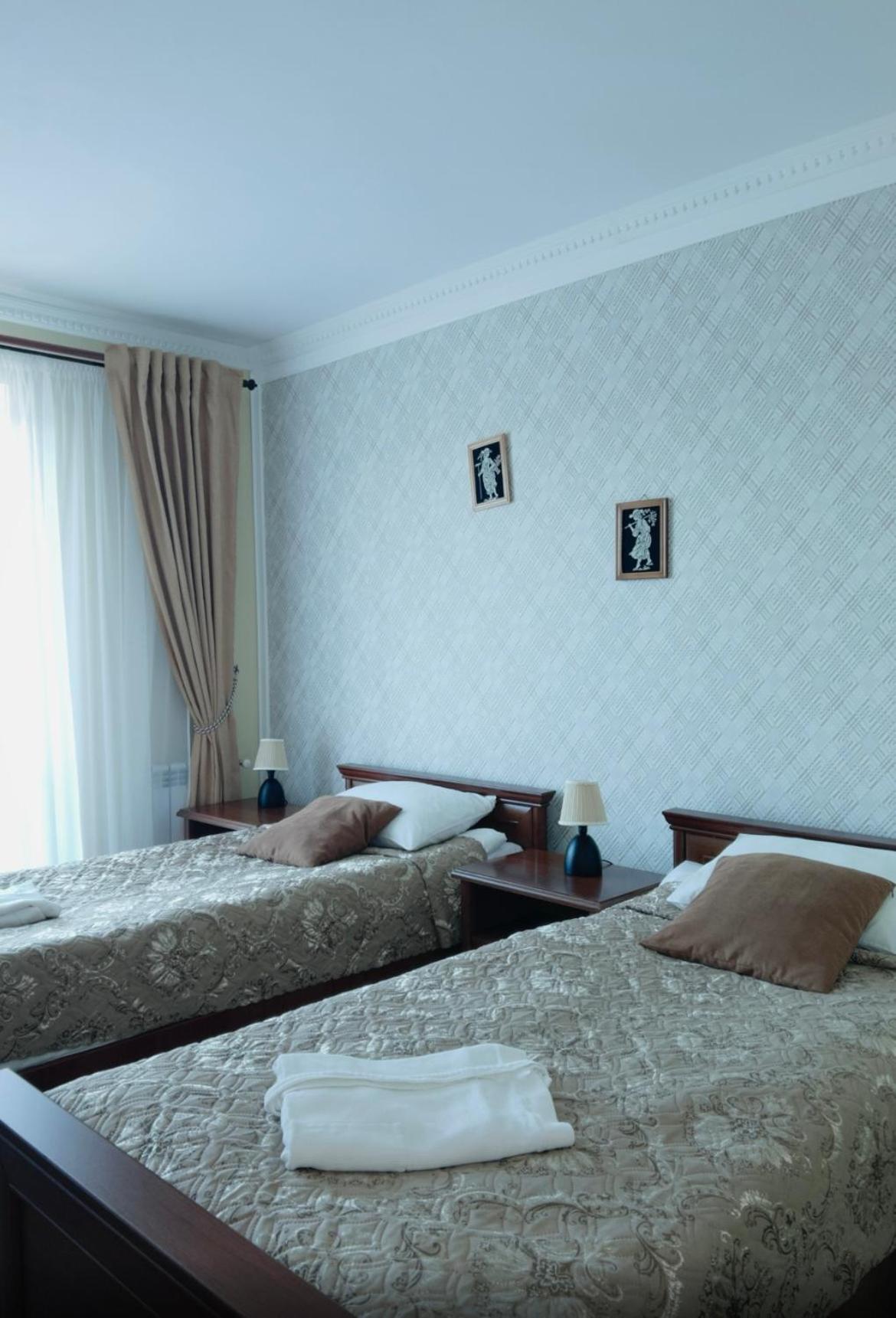 Hotel Three Korony Skhidnytsia 外观 照片